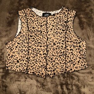Cheetah crop top ✨